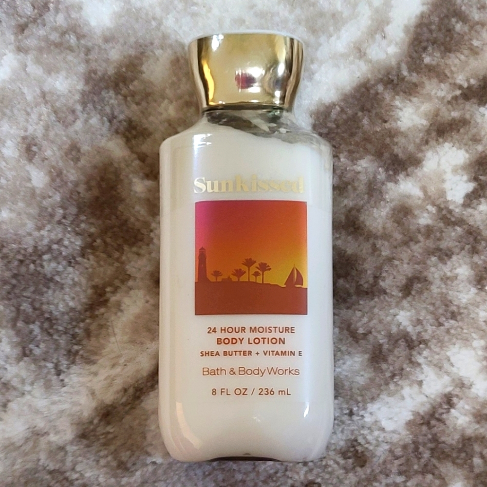 Sunkissed 24hr moisture Body Lotion BBW